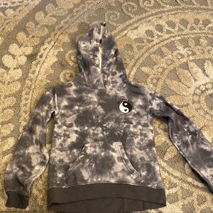 Girls pullover hoodie